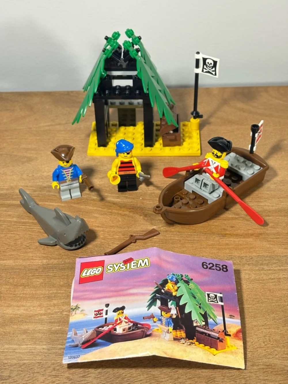 LEGO System Pirates 6258 Smuggler's Shanty 100% Complete w/ Instructions